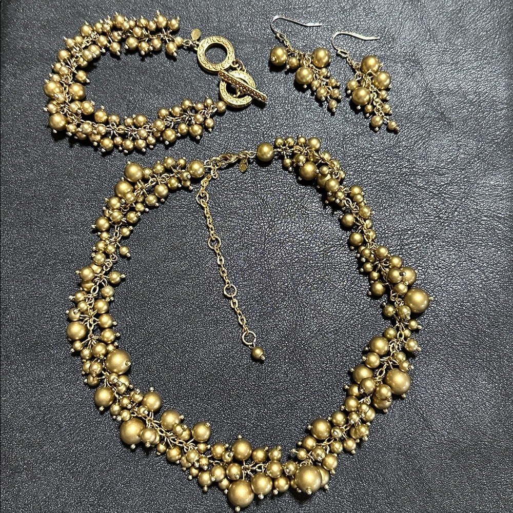 Premier Designs Gold Tone Pearl Cluster Necklace, Bracelet & Earring Set